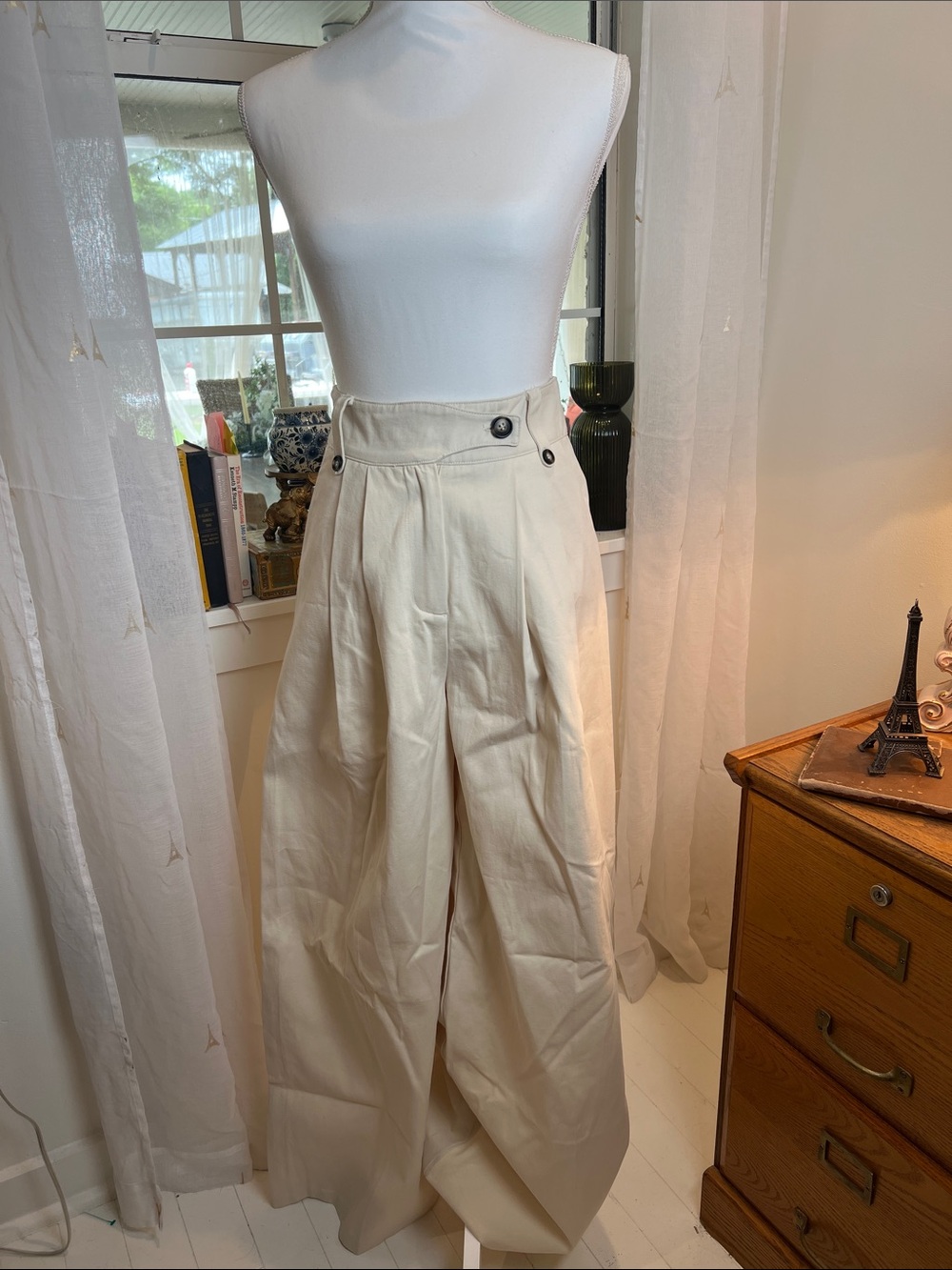 Nasty Gal Cream High-Waist Wide-Leg Pants size 4. NWT! - Picture 1 of 7